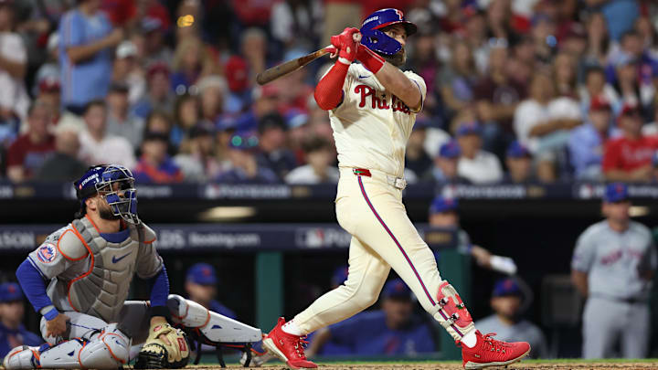 Bryce Harper doubles against the Mets.