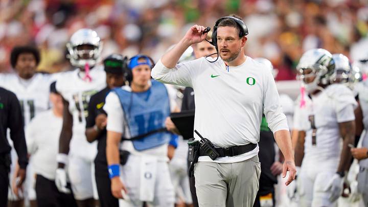 Oregon head coach Dan Lanning walks the sideline as the Oregon Ducks face the USC Trojans on Sept. 26, 2026, at Los Angeles Memorial Coliseum in Los Angeles, California.