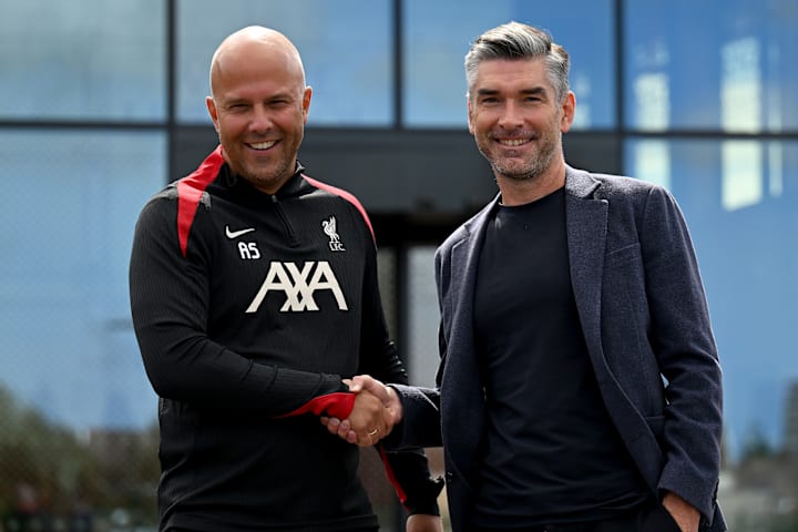 อาร์เน่ สล็อต (ซ้าย) และริชาร์ด ฮิวจ์ส