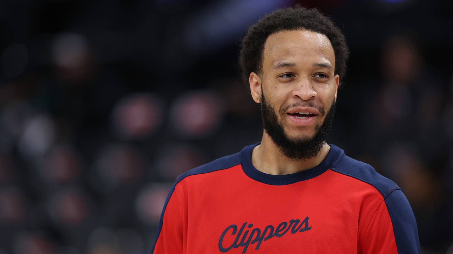 Bucks Sign Amir Coffey to Boost Roster Depth