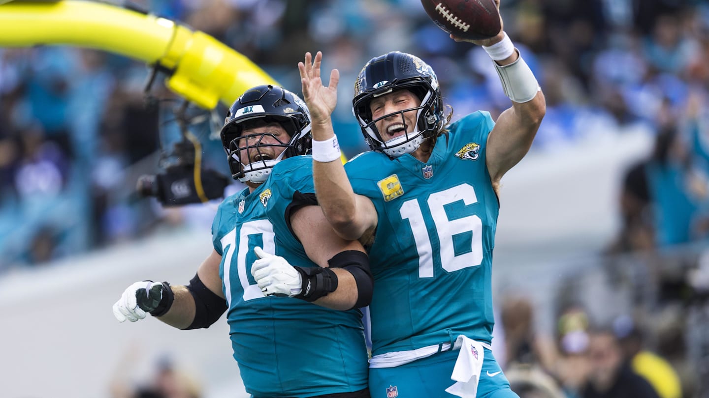 Why Jaguars' Versatile Van Lanen Has Been Key to Team's Success