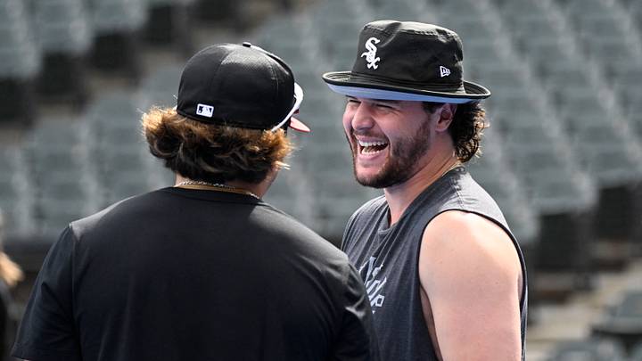 Jul 10, 2026; Chicago, Illinois, USA; Chicago White Sox first baseman Munetaka Murakami (5) left, talks with teammate Mike Vasil during batting practice before the team’s game against the Athletics at Rate Field. Mandatory Credit: Matt Marton-Imagn Images Jul 10, 2026; Chicago, Illinois, USA; Chicago White Sox first baseman Munetaka Murakami (5) left, talks with teammate Mike Vasil during batting practice before the team’s game against the Athletics at Rate Field. Mandatory Credit: Matt Marton-Imagn Images
