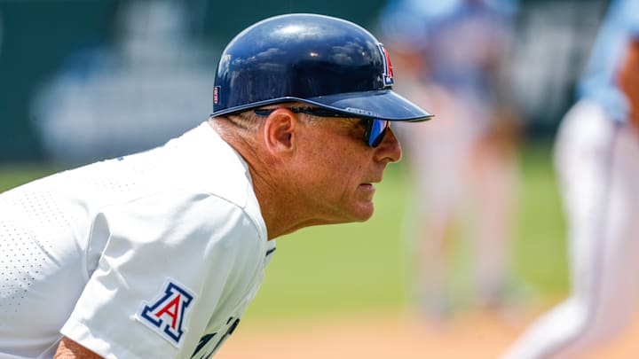 Jun 7, 2025; Chapel Hill, NC, USA; Arizona Head Coach Chip Hale looks on during the third inning of the Super Regionals game against North Carolina in Chapel Hill, North Carolina. Mandatory Credit: Jaylynn Nash-Imagn Images Jun 7, 2025; Chapel Hill, NC, USA; Arizona Head Coach Chip Hale looks on during the third inning of the Super Regionals game against North Carolina in Chapel Hill, North Carolina. Mandatory Credit: Jaylynn Nash-Imagn Images