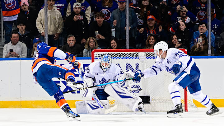 Toronto Maple Leafs v New York Islanders
