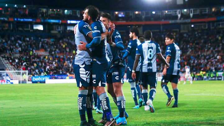 Jugadores del Pachuca celebran un gol. Jugadores del Pachuca celebran un gol.