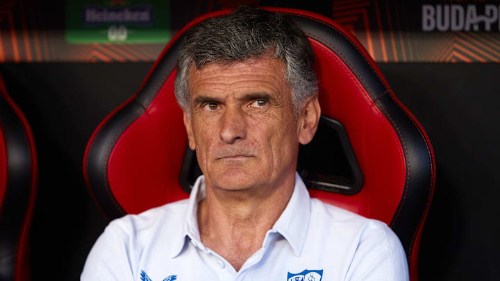 Mendilibar assumiu o Sevilla para substituir Jorge Sampaoli, atual técnico do Flamengo