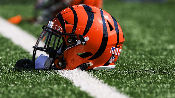 Sep 14, 2025; Cincinnati, Ohio, USA; A general view of the helmet of Cincinnati Bengals running back Chase Brown (30) during warmups before the game against the Jacksonville Jaguars at Paycor Stadium. Mandatory Credit: Katie Stratman-Imagn Images Sep 14, 2025; Cincinnati, Ohio, USA; A general view of the helmet of Cincinnati Bengals running back Chase Brown (30) during warmups before the game against the Jacksonville Jaguars at Paycor Stadium. Mandatory Credit: Katie Stratman-Imagn Images