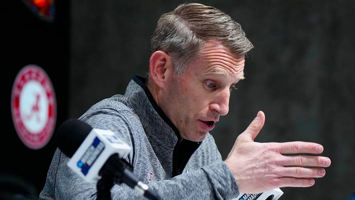 Alabama basketball coach Nate Oats speaks at a press conference prior to the Final Four at State Farm Stadium in Glendale on April 4, 2024.