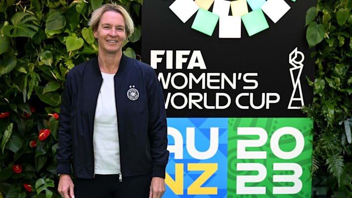 Martina Voss-Tecklenburg bei der WM-Auslosung