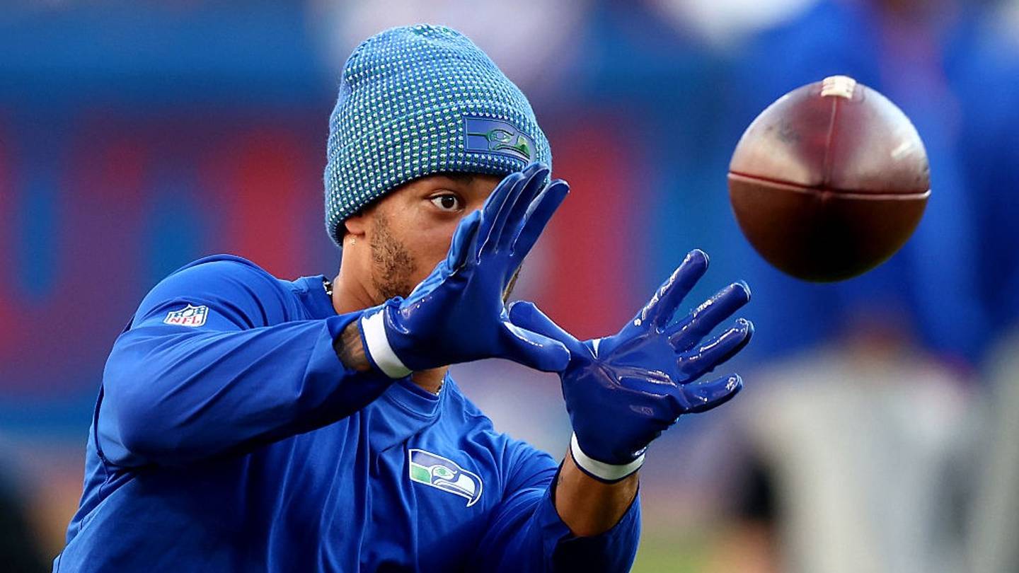 Cover art for Fantasy Football NFL: Smith-Njigba Leads Points; Who to Start in Week 7