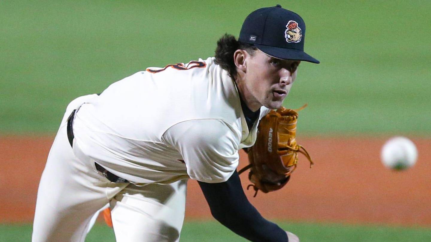 Florida Hires Oregon State Pitching Coach Rich Dor
