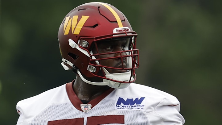 Washington Commanders guard Chris Paul (75) Mandatory Credit: Geoff Burke-Imagn Images