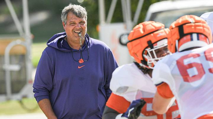 Clemson OL coach Matt Luke has now landed his third offensive lineman commitment of the week in four-star Luke Starcevic. Clemson OL coach Matt Luke has now landed his third offensive lineman commitment of the week in four-star Luke Starcevic.