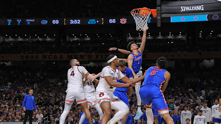 Clayton drives to the basket against Auburn during the Final Four on Saturday in San Antonio.