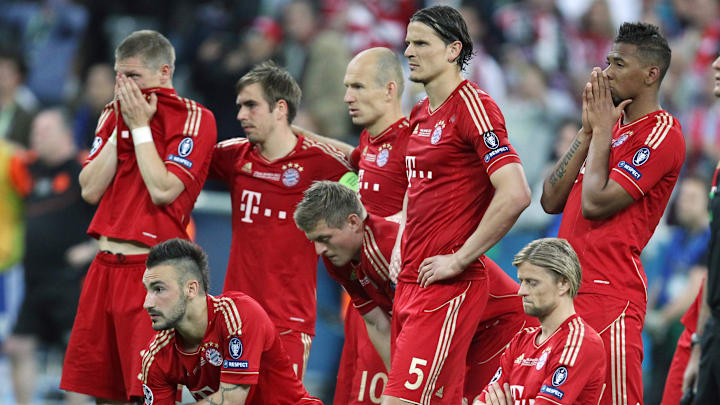 Die Spieler des FC Bayern nach dem verlorenen Endspiel gegen Chelsea