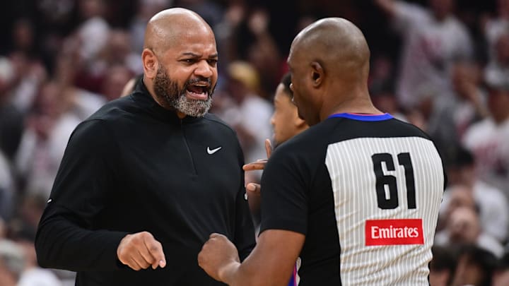 Detroit Pistons coach J.B. Bickerstaff argues a call with referee Courtney Kirkland.