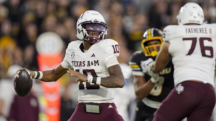 Texas A&M Aggies quarterback Marcel Reed throws a pass during the second half against the Missouri Tigers at Faurot Field at Memorial Stadium.