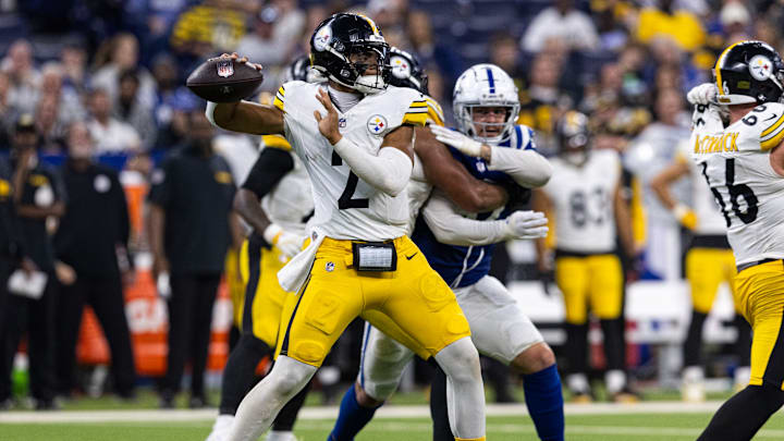 Pittsburgh Steelers v Indianapolis Colts