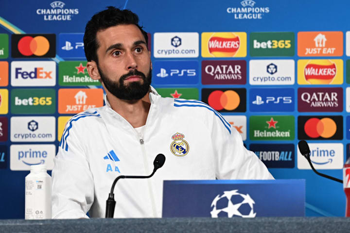 อัลบาโร อาร์เบโลอา