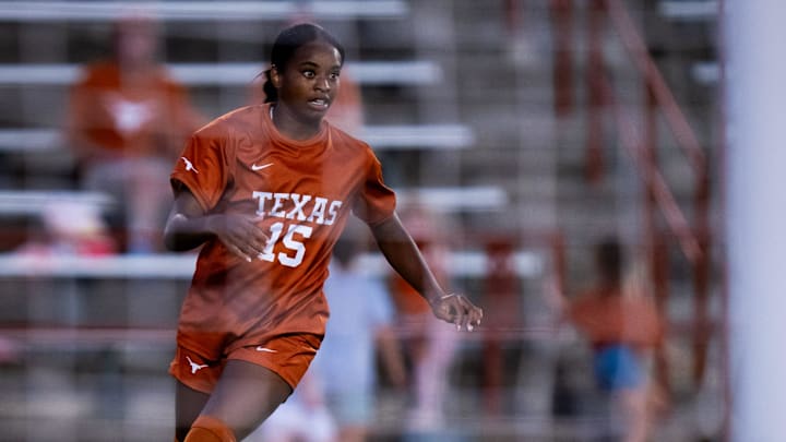 Texas Longhorns forward Trinity Byars (15) looks for a cross near the goal in the second half of the Longhorn's season opener against the Houston Cougars, Aug. 15, 2024, at Mike A. Meyers Stadium and Soccer Field in Austin, Texas. Texas won the game 1-0.