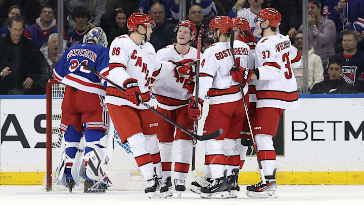 Carolina Hurricanes v New York Rangers