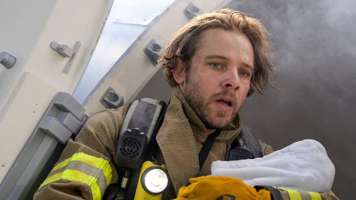 “Edgewater’s About to Get Real Cozy” – Station 42 and Three Rock jump into action when an airplane makes an emergency landing outside of Edgewater. Jared Padalecki guest stars as Camden, a SoCal firefighter who immediately recognizes Bode’s raw talent, on FIRE COUNTRY, Friday, Nov. 15 (9:00-10:00 PM, ET/PT) on the CBS Television Network, and streaming on Paramount+ (live and on-demand for Paramount+ with SHOWTIME subscribers, or on-demand for Paramount+ Essential subscribers the day after the