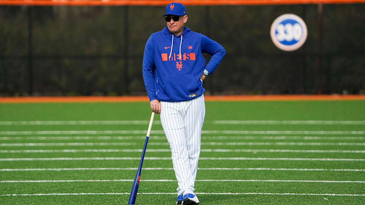 Mendoza va a su tercera temporada como manager de los Mets 