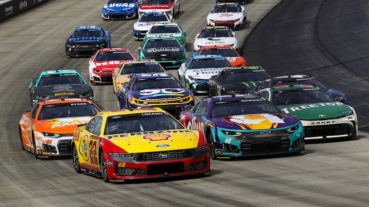 Joey Logano, Team Penske, Alex Bowman, Hendrick Motorsports, Riley Herbst, 23XI Racing, NASCAR