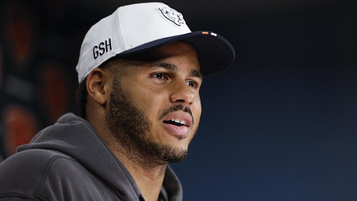 T.J. Edwards' status for Monday's game is in jeopardy due to a hamstring injury. T.J. Edwards' status for Monday's game is in jeopardy due to a hamstring injury.