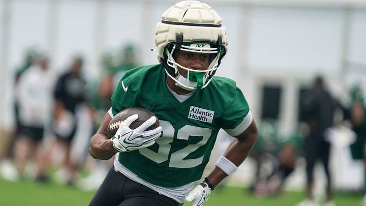 Second-year WR Arian Smith headlines the list of Jets who won the most at the 53-man roster deadline. 