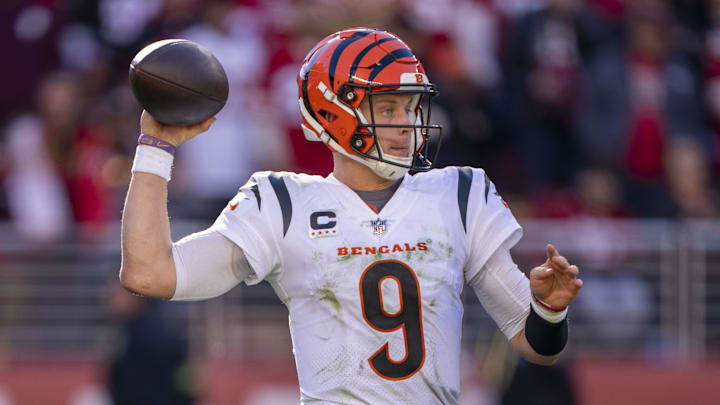 Cincinnati Bengals quarterback Joe Burrow (9) passes.