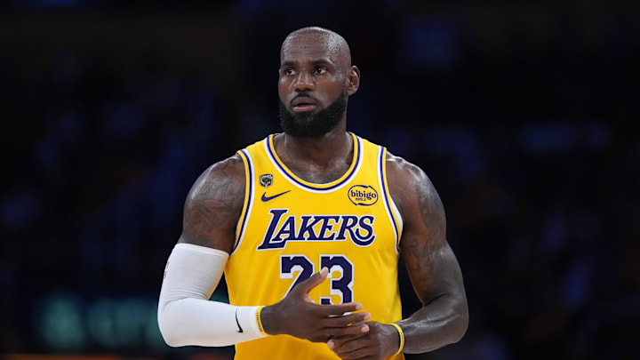 James fue clave en el Juego 1 en la victoria de los Lakers 