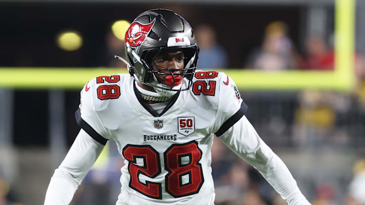 Aug 16, 2025; Pittsburgh, Pennsylvania, USA;  Tampa Bay Buccaneers safety Shilo Sanders (28) in pass coverage against the Pittsburgh Steelers during the third quarter at Acrisure Stadium. Mandatory Credit: Charles LeClaire-Imagn Images