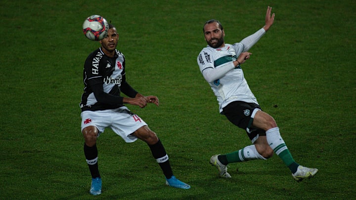 Times se enfrentam em São Januário na tarde deste sábado Times se enfrentam em São Januário na tarde deste sábado