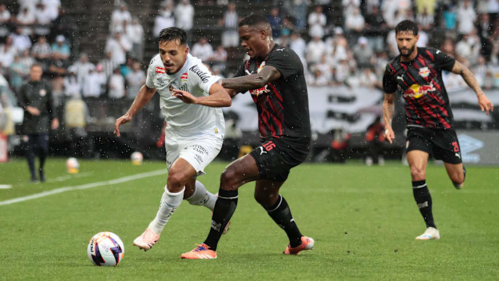 Santos não conseguiu furar a boa defesa do Massa Bruta