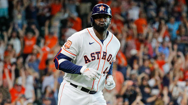 Yordan Álvarez es uno de los finalistas en la Liga Americana