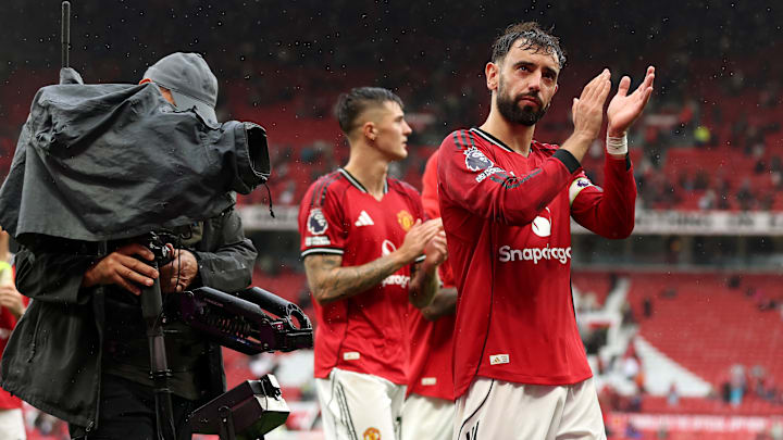 Manchester United v Burnley - Premier League