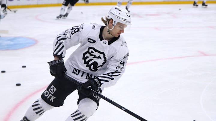 Traktor Hockey Club player, Maxim Shabanov (49) seen in...