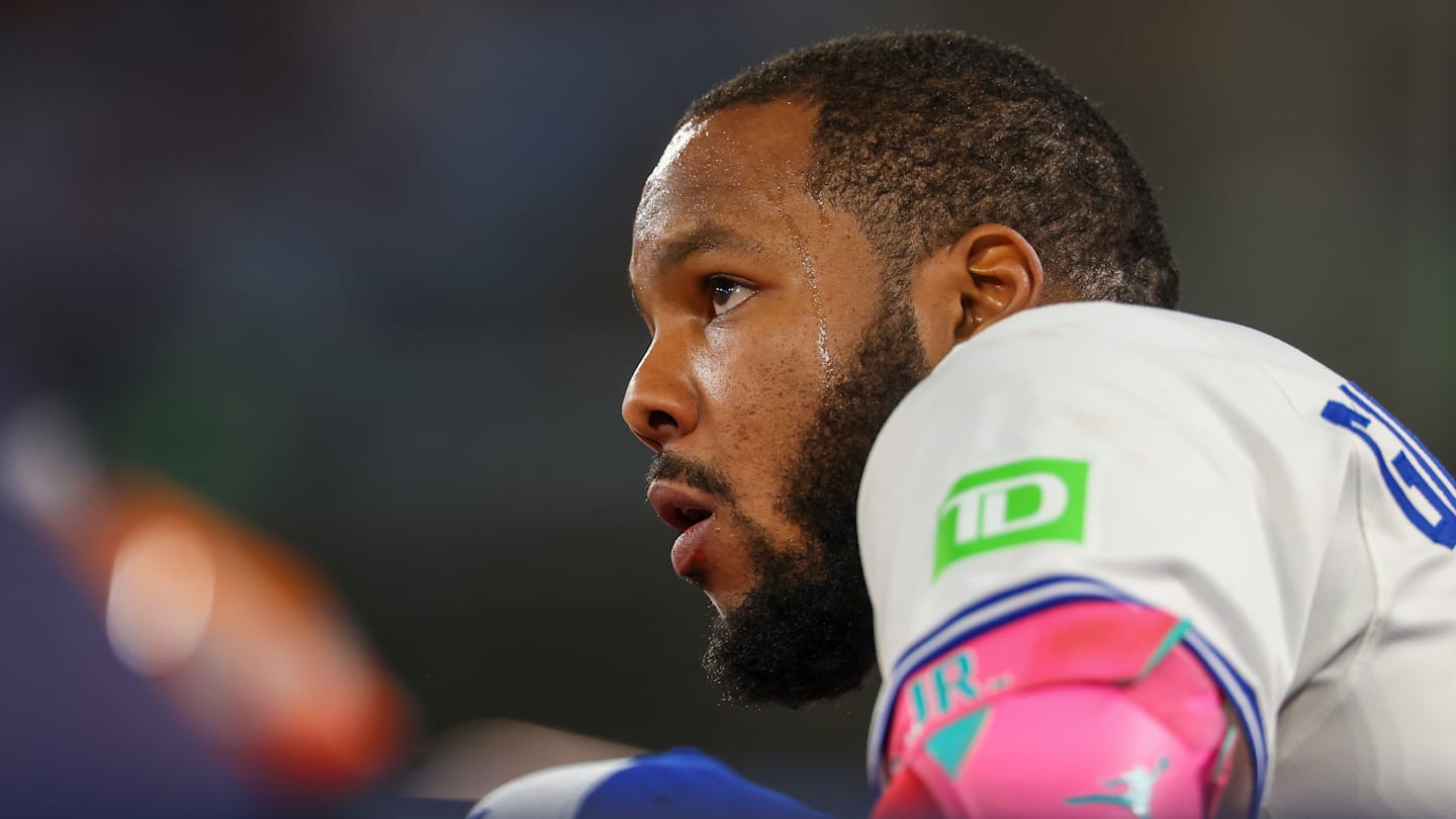 This photo sums up everything for the Blue Jays after devastating World Series loss