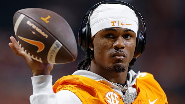 COLLEGE FOOTBALL: AUG 30 AFLAC Kickoff Game Syracuse vs Tennessee COLLEGE FOOTBALL: AUG 30 AFLAC Kickoff Game Syracuse vs Tennessee