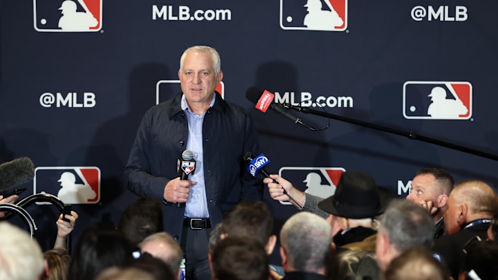 Dec 10, 2024; Dallas, TX, USA; Agent Joel Wolfe, agent for Roki Sasaki, speaks with the media at Hilton Anatole. Dec 10, 2024; Dallas, TX, USA; Agent Joel Wolfe, agent for Roki Sasaki, speaks with the media at Hilton Anatole.