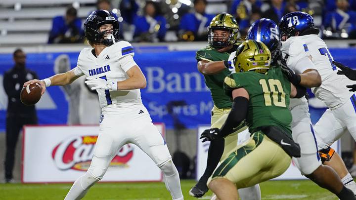 When the bullets were live, Oregon commit Will Mencl quarterbacked Chandler High School to the Arizona Open Division Championship while completing 70 percent of his passes. He's competing at the Elite 11 Finals this weekend.
