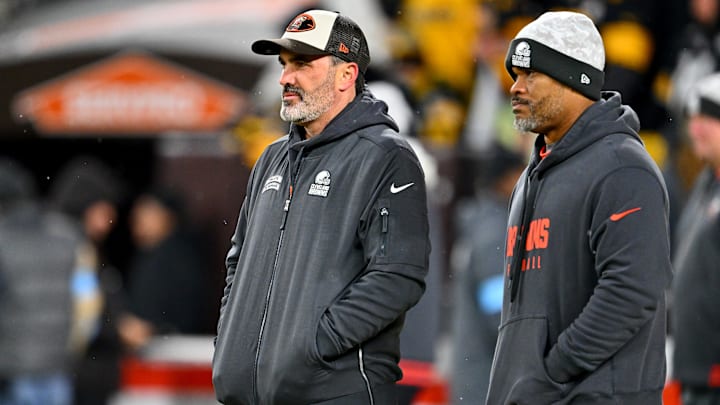 Pittsburgh Steelers v Cleveland Browns