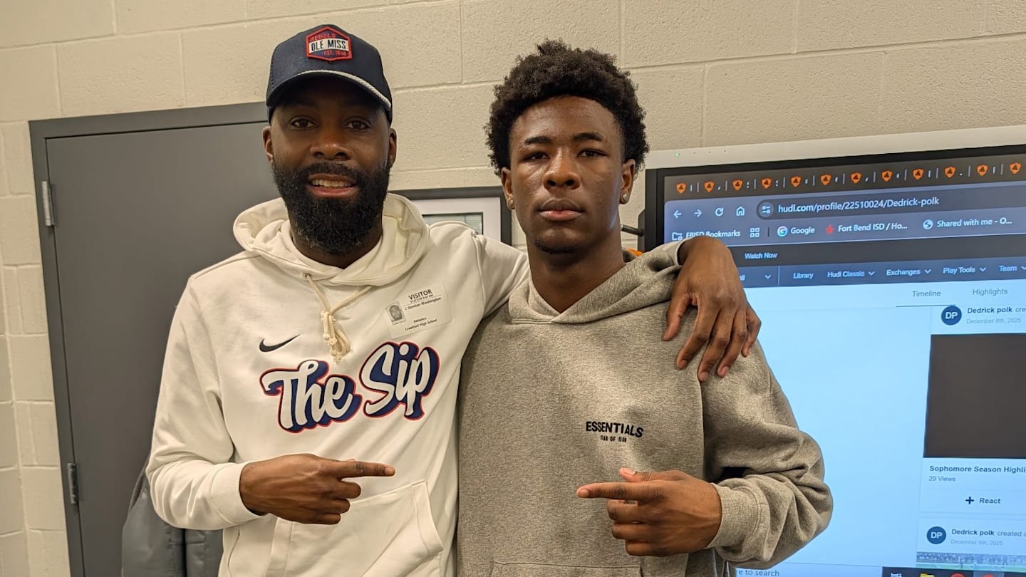 Ole Miss Football Enters Race for Coveted Texas Longhorns and LSU Tigers WR Target