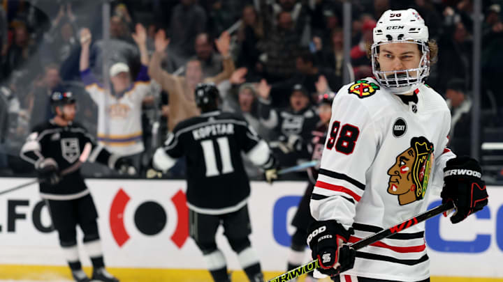 Chicago Blackhawks v Los Angeles Kings
