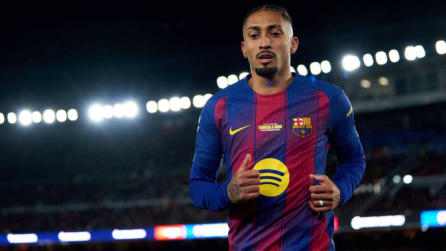 High-Stakes Clash: Chelsea Hosts Barcelona on November 25