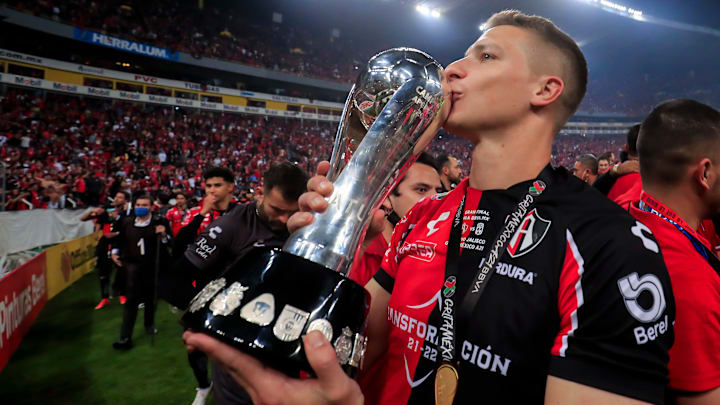 Julio Furch fue el mejor delantero del año en la Liga MX