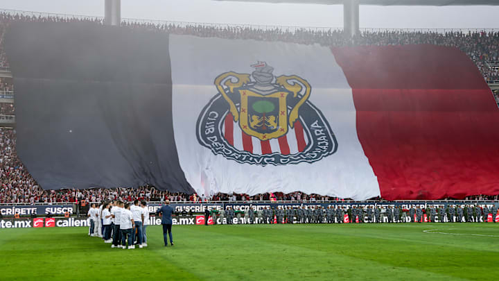 Chivas v Tigres UANL.