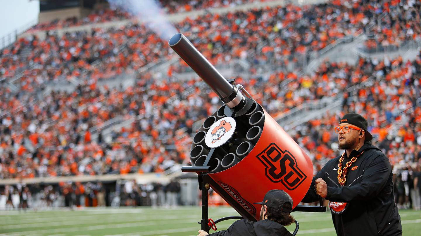 Oregon vs. Oklahoma State start time: Lightning delay updates from Stillwater