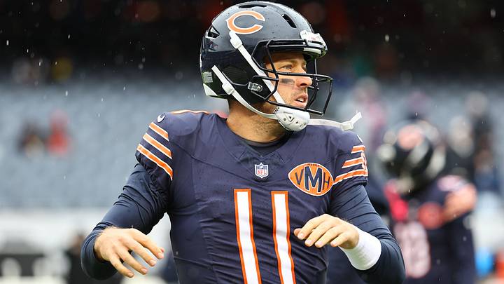 Chicago Bears quarterback Case Keenum (11) practices against the New Orleans Saints before the game at Soldier Field. Mandatory Credit: Mike Dinovo-Imagn Images Chicago Bears quarterback Case Keenum (11) practices against the New Orleans Saints before the game at Soldier Field. Mandatory Credit: Mike Dinovo-Imagn Images